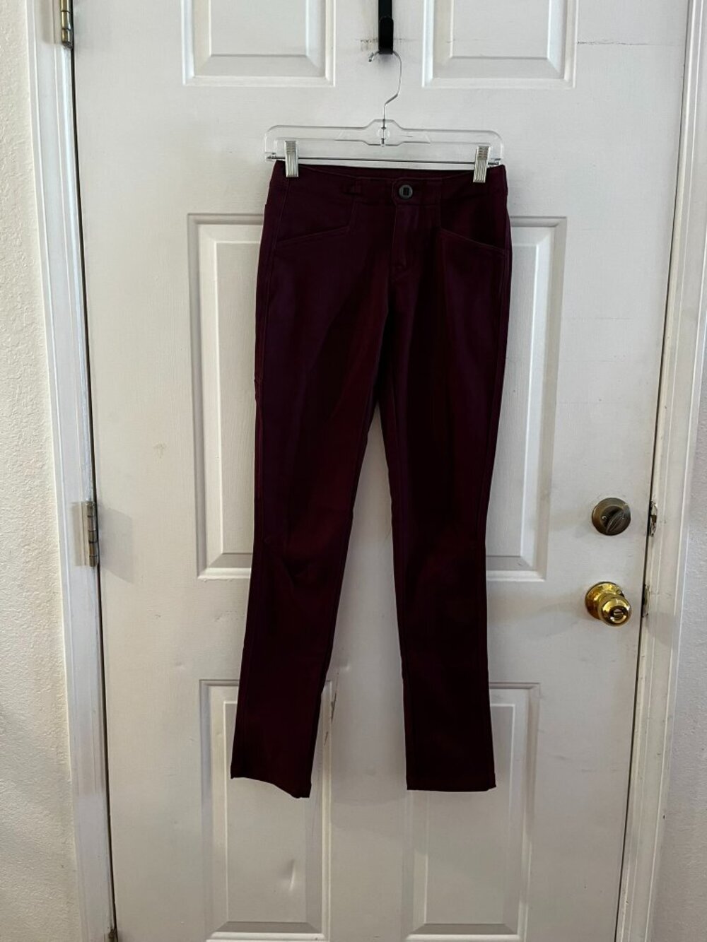 Patagonia Woman's Dark Currant Outdoor Climbing W's Escala Rock Pants Sz OXXS